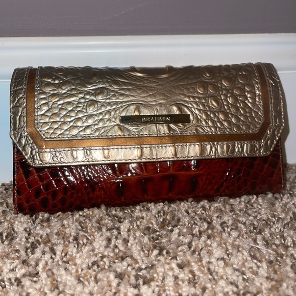 Brahmin purse and wallet matching set. New Condition - Picture 5 of 11